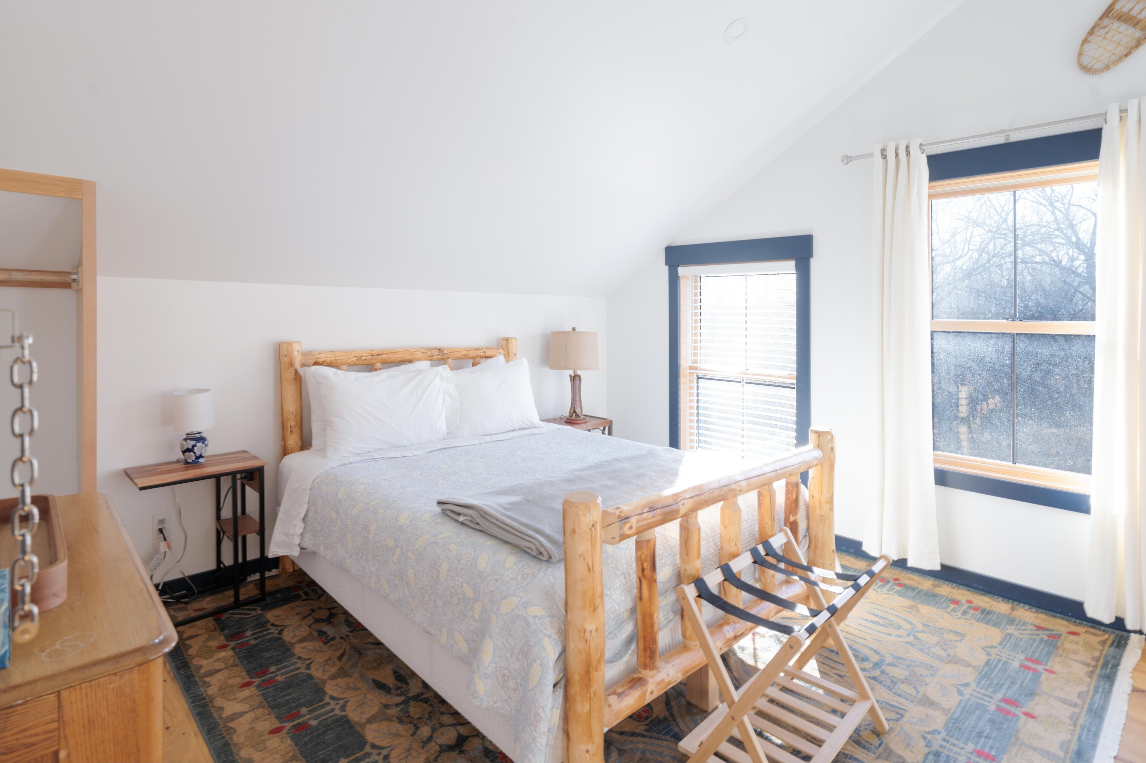 Internet, bed sheets