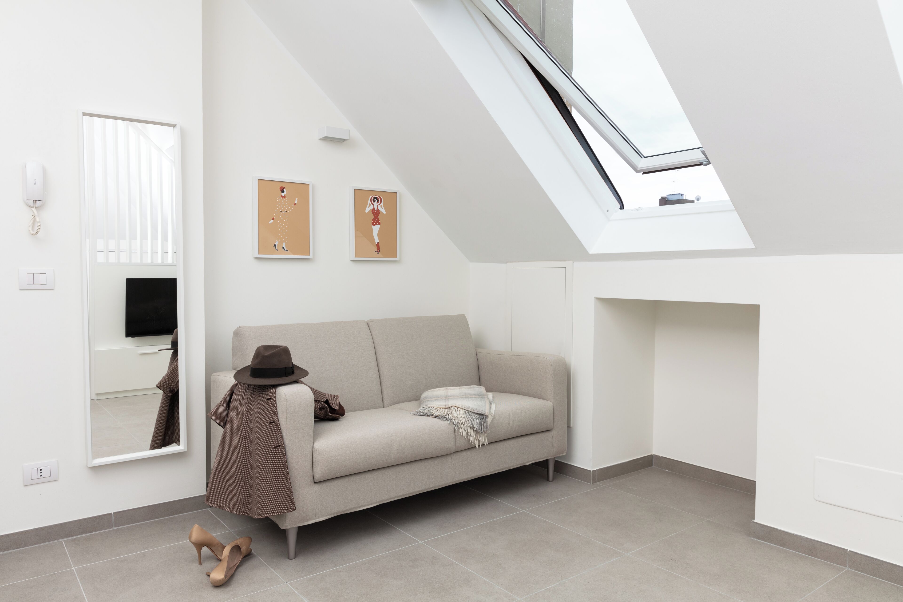 Classic Penthouse | Living area | 40-inch flat-screen TV with cable channels