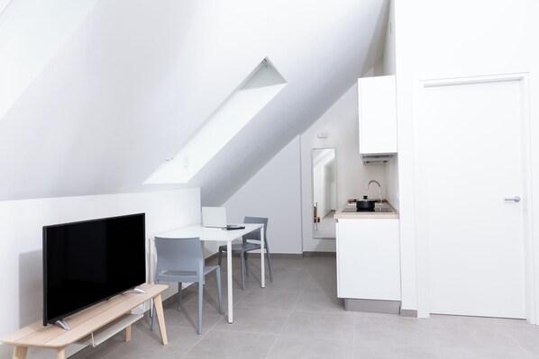 Dining - CIRENE APARTMENTS (Milan)