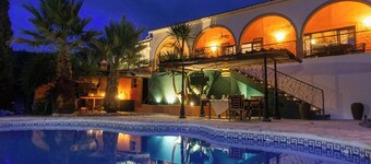 Villa Flores – Private Pool & Mountain Views in Casarabonela