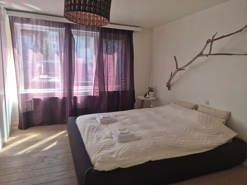 Enjoyable 3-bedroom apartment with terrace in the center of Ghent