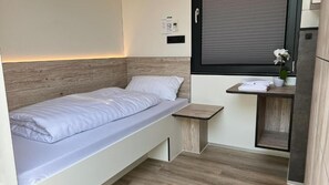 Desk, soundproofing, free WiFi