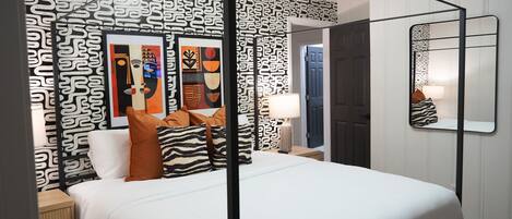 مكتب ومكواة/لوح كي وواي فاي مجانًا وملاءات أسرّة