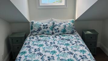 4 bedrooms, WiFi, bed sheets