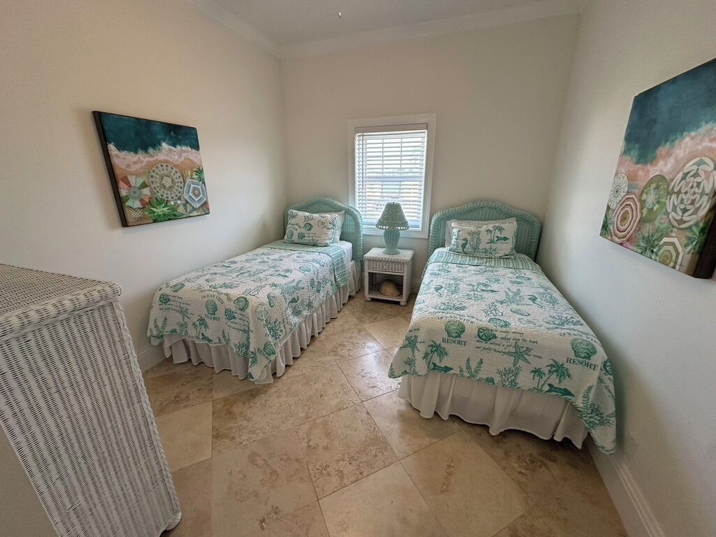 4 bedrooms, WiFi, bed sheets