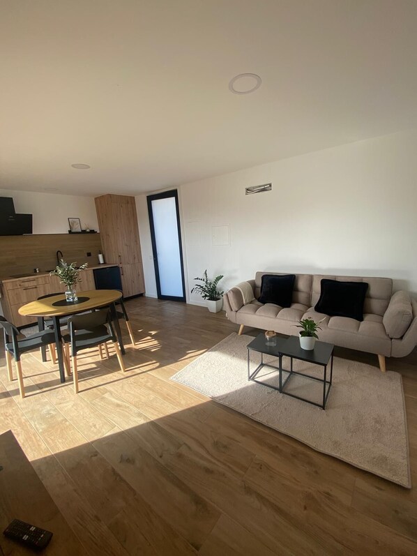 Smart TV y impresora