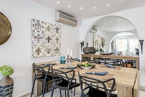 Dining - Villa Jude Banus - Six Bedroom Villa, Sleeps 12 (Puerto  Banus)
