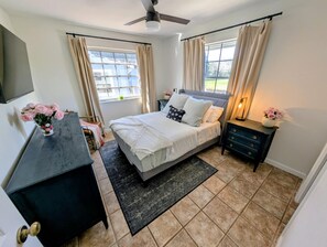 Iron/ironing board, WiFi, bed sheets - Charming 2-Bedroom Farmhouse Retreat with Friendly Animals, AC and so much more! (Southwest Ranches)