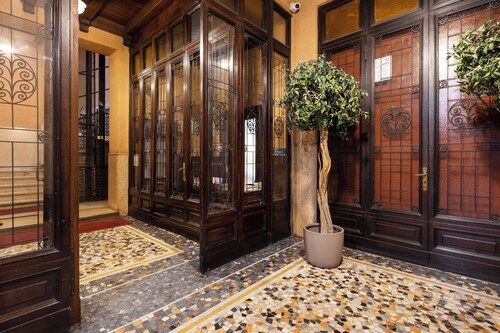 PORTA ROMANA APARTMENTS