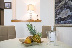 Dining - Madonna Field Apartment - 1 bedroom for 3 Guests (Dubrovnik)