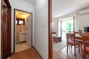 Interior - Madonna Field Apartment II - Peaceful 1BR for 3 in Lapad (Dubrovnik)