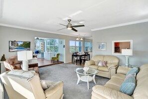 TV - Fort Lauderdale Waterfront Condo | Pool + Marina Views (Fort Lauderdale)
