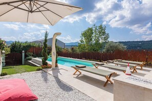 Pool - Il Nido 2&2 - Two Bedroom Villa, Sleeps 6 (Staggiano)