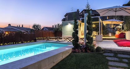 Il Nido 2&2 - Two Bedroom Villa, Sleeps 6