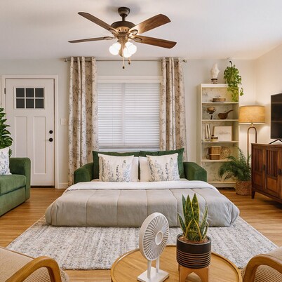 Charming Escape - Beautiful 3BR - Sleeps 10