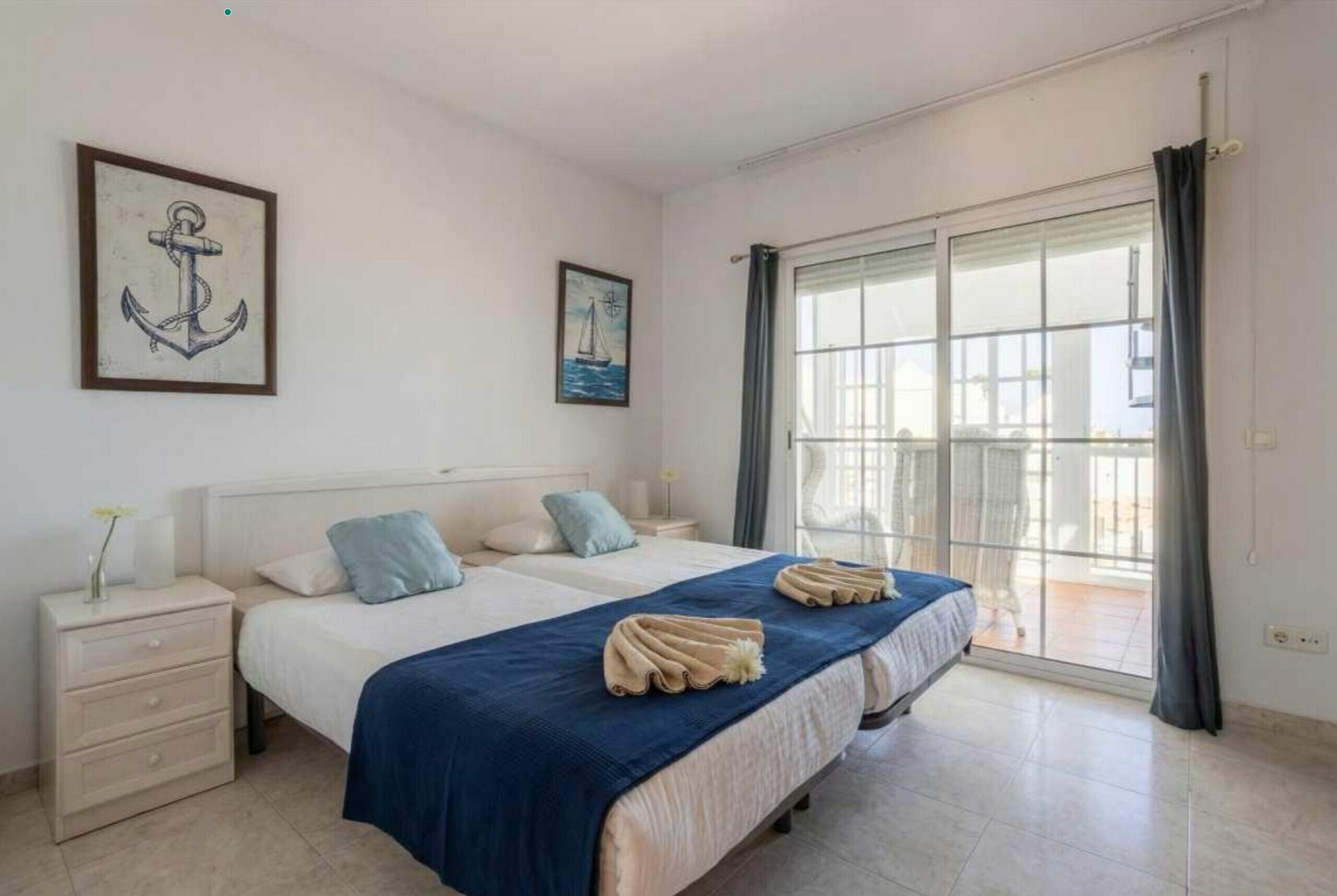 2 sovrum, strykjärn/strykbräda, gratis wi-fi och sängkläder