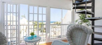 1040  Casa Brisa Azul