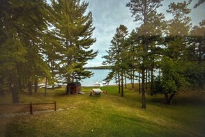 Property grounds - 5 bedroom, 4.5 bath Log Cabin in Deep Creek Lake (Oakland)