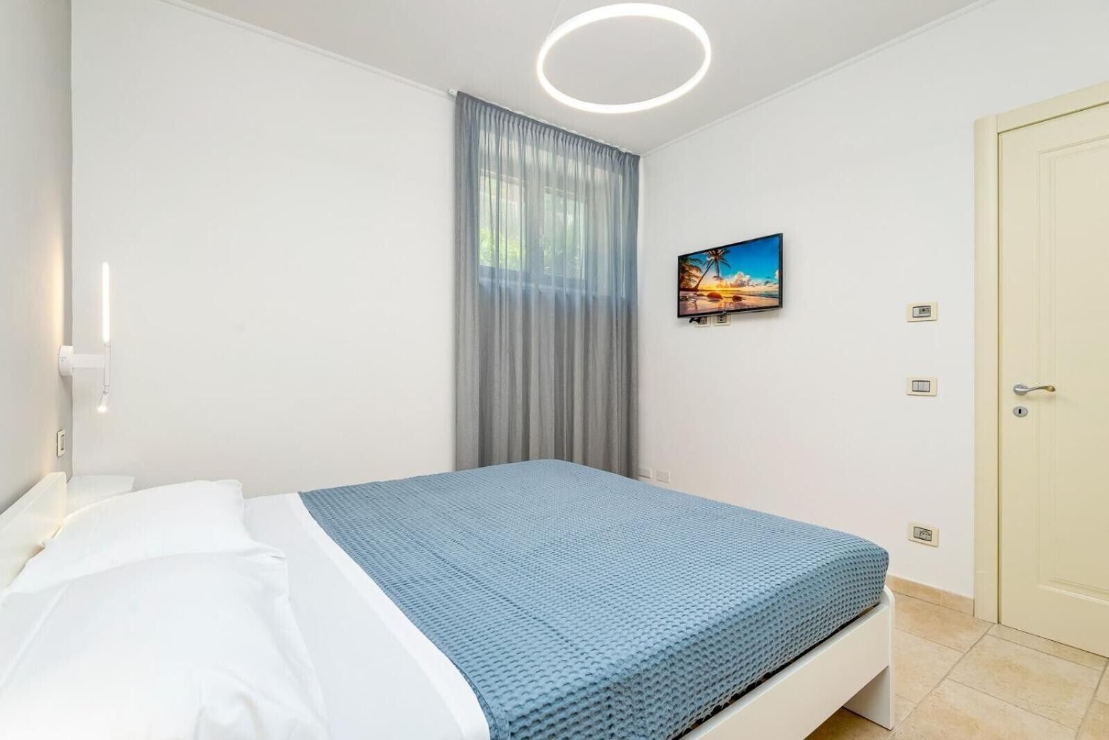 Fer et planche à repasser, Wi-Fi, draps fournis