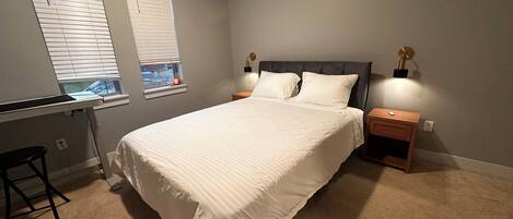 مكواة/لوح كي وواي فاي وملاءات أسرّة