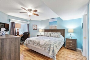 2 bedrooms, desk, free WiFi, bed sheets - Kingston Laurel Court 311- 2BR/2BA- Outdoor Pool (Myrtle Beach)