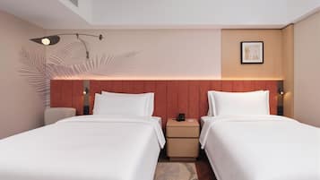 Zimmer, 2 Doppelbetten, Stadtblick (Guest) | Kostenloses WLAN