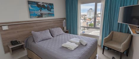 In-room safe, blackout drapes, free WiFi, wheelchair access