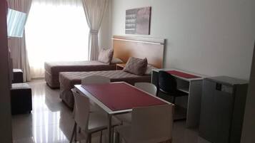 In-room safe, blackout drapes, free WiFi, wheelchair access