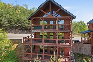 Exterior - NEW! LUXE, Clean & Stocked Cabin w/Hot Tub & Stunning Men Views in Wears Valley. (Sevierville)