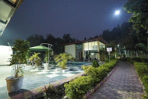 Exterior - ODHNI DAM RESORT (Banka)