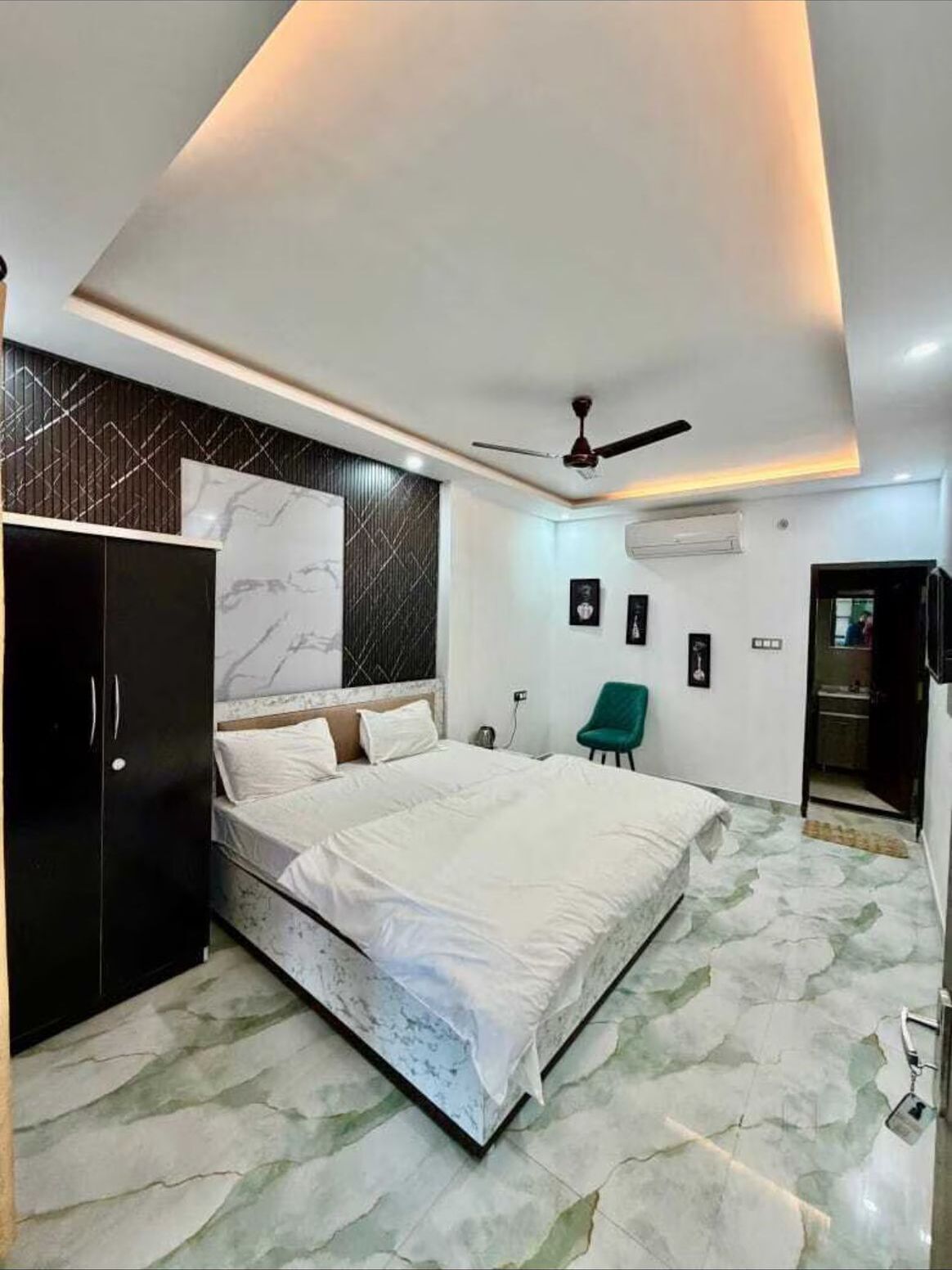 Deluxe Double Room | Free WiFi