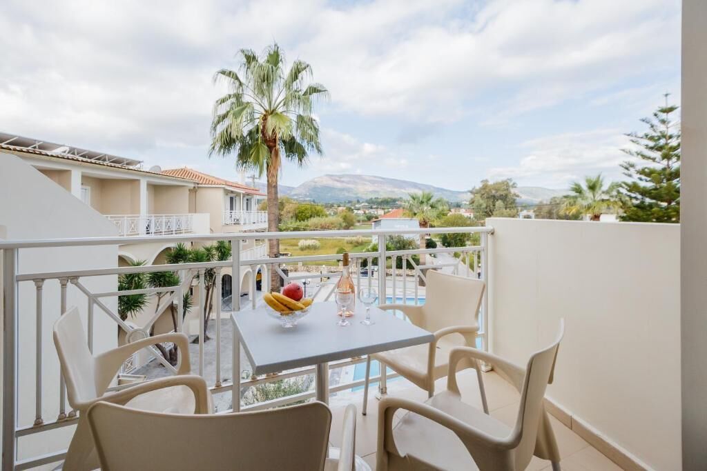 Superior Apartment, Pool View | Outdoor dining