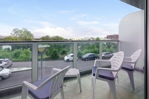 Property grounds - Apartment 'T2 Duplex - S Pedro 3' with Sea View, Wi-Fi and Air Conditioning (Ponta Delgada)