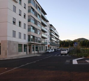 Exterior - Apartment 'T3 - Sao Pedro 2' with Sea View, Wi-Fi and Air Conditioning (Ponta Delgada)