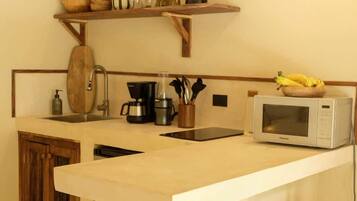 Fridge, microwave, coffee/tea maker, blender