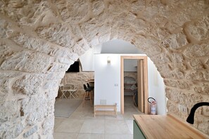 Interior - Almurigini Casa Design, Ceglie Messapica, Puglia, air conditioning and Wi-Fi (Ceglie Messapica)