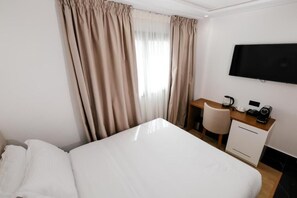 Family Suite, City View | Minibar, in-room safe, iron/ironing board, free cribs/infant beds - chic hotel rabat (Rabat)