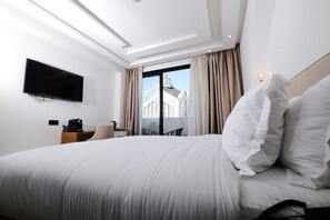 Minibar, in-room safe, iron/ironing board, free cribs/infant beds - chic hotel rabat (Rabat)