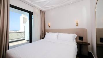 Coffres-forts dans les chambres, fer et planche Ă repasser