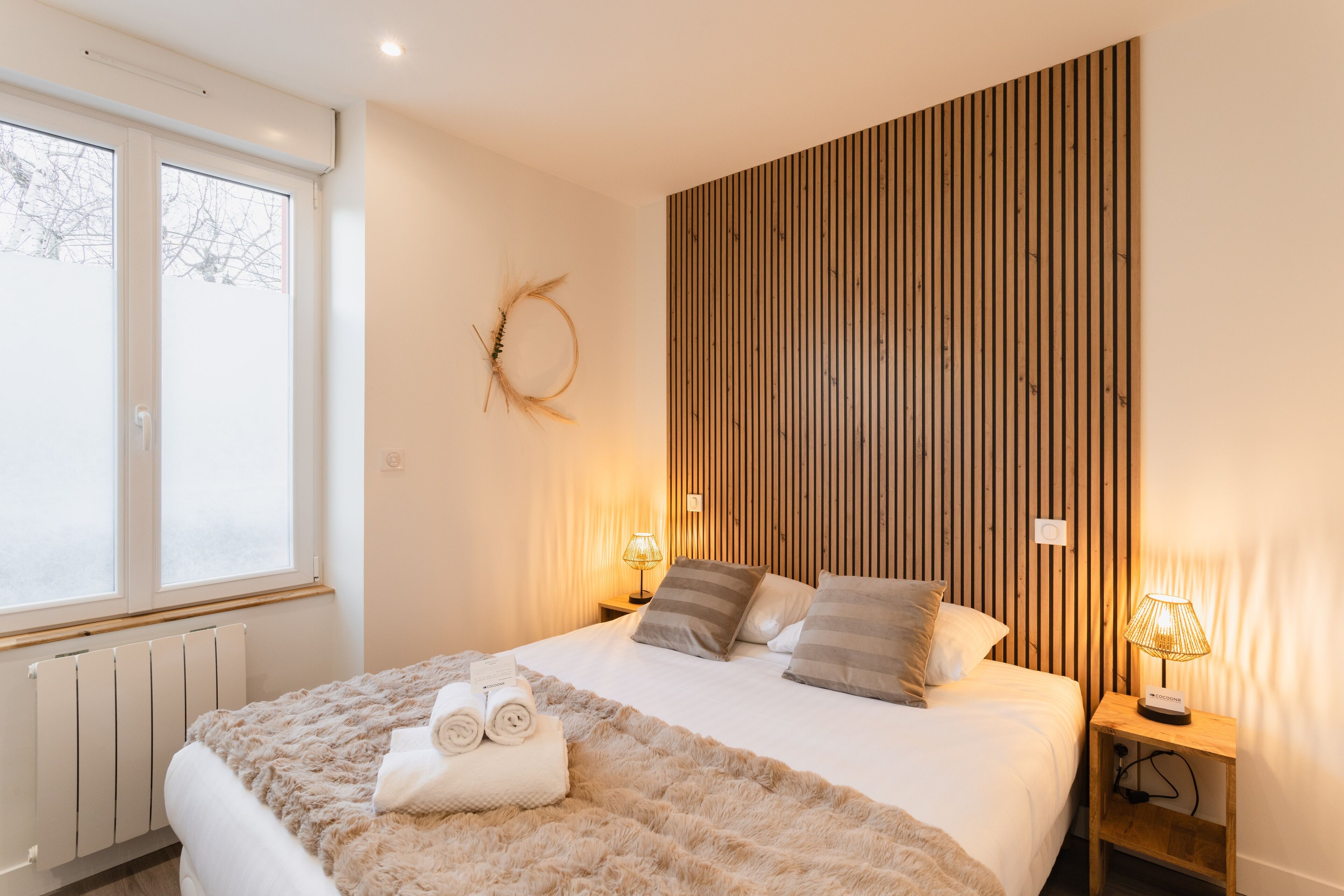 Een strijkplank/strijkijzer, gratis wifi, beddengoed