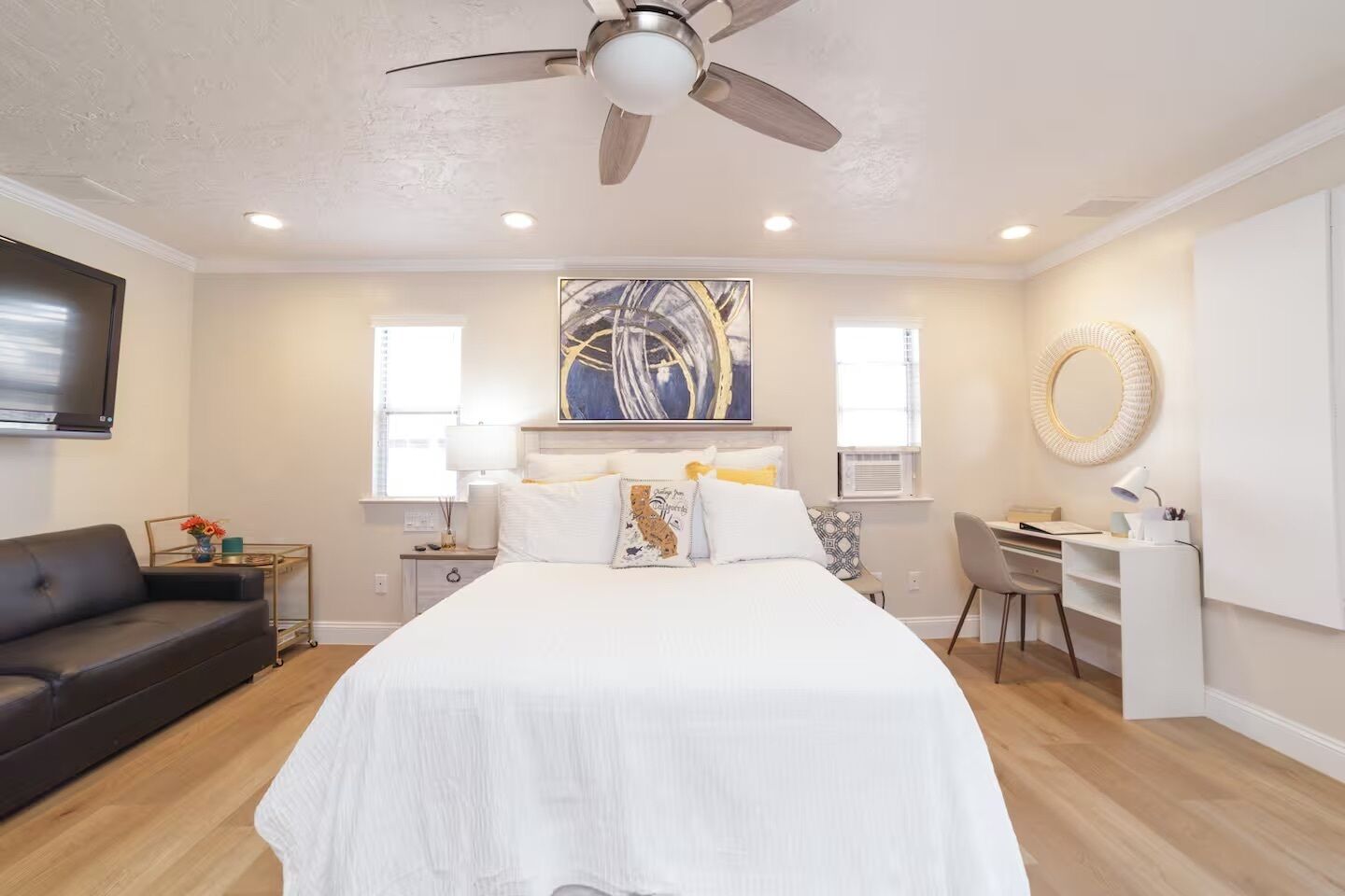 1 bedroom, iron/ironing board, WiFi, bed sheets