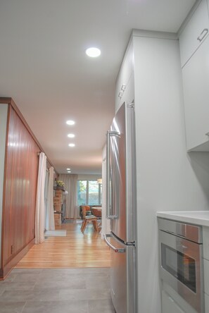 Private kitchen - The Private Oasis • 22 min to downtown (Indianapolis)
