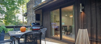 The Private Oasis • 22 min to downtown
