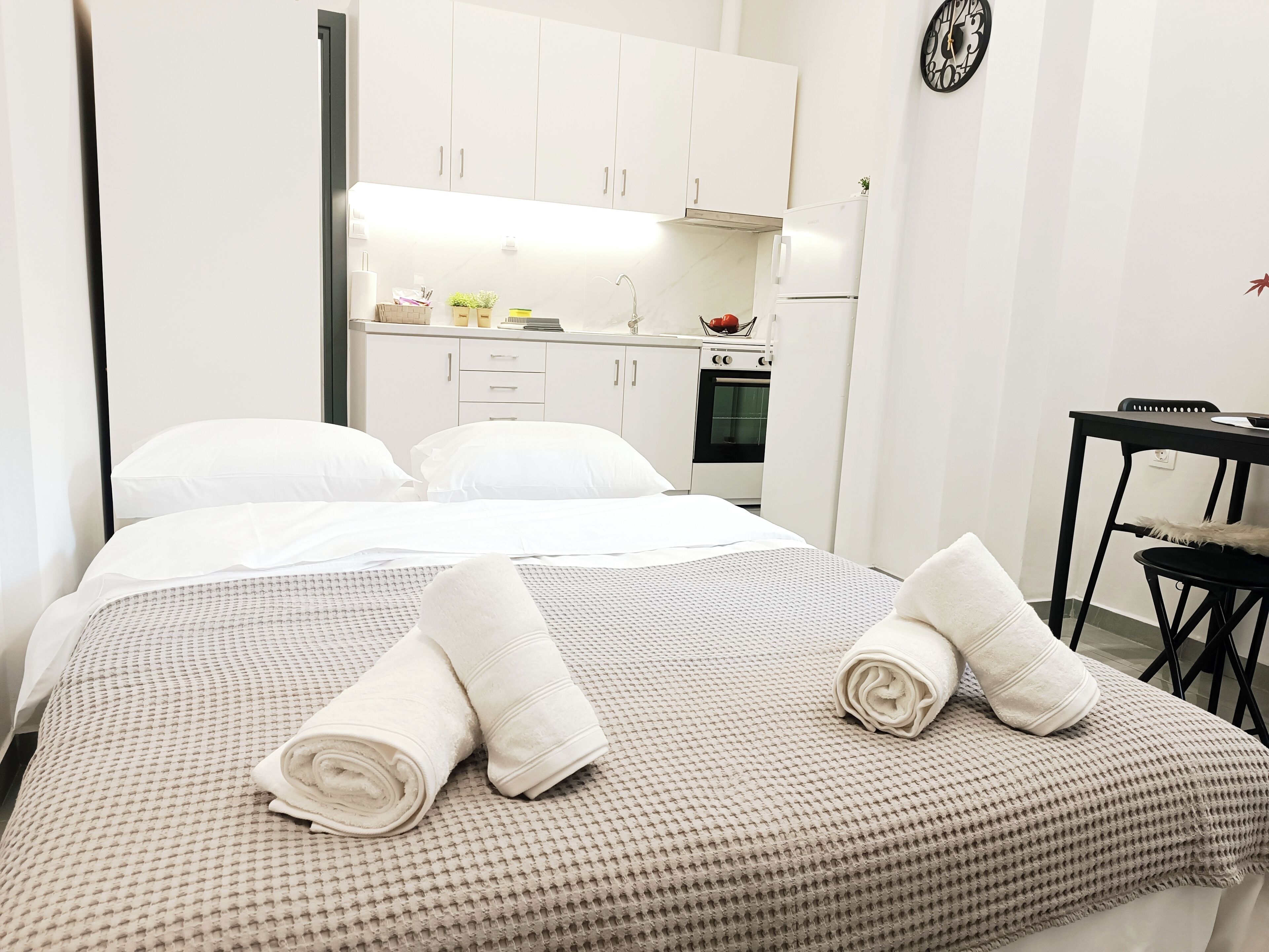 1 bedroom, free WiFi, bed sheets