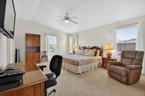 4 bedrooms, free WiFi, bed sheets