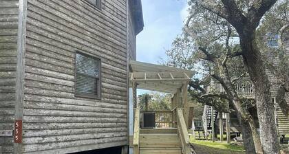 The Scottie D.
Across from Zillie's, a cozy 2-bedroom house in lovely Ocracoke