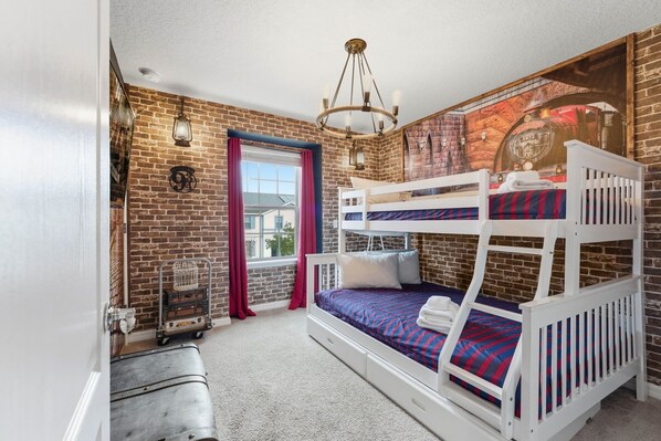 5 bedrooms, iron/ironing board, travel cot, free WiFi - Modern 5BR Villa w/ Private Pool at Windsor (Kissimmee)
