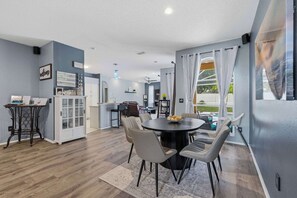 Dining - Heated Pool + Game Room + Outdoor Fun | Sleeps 6 (Tampa)