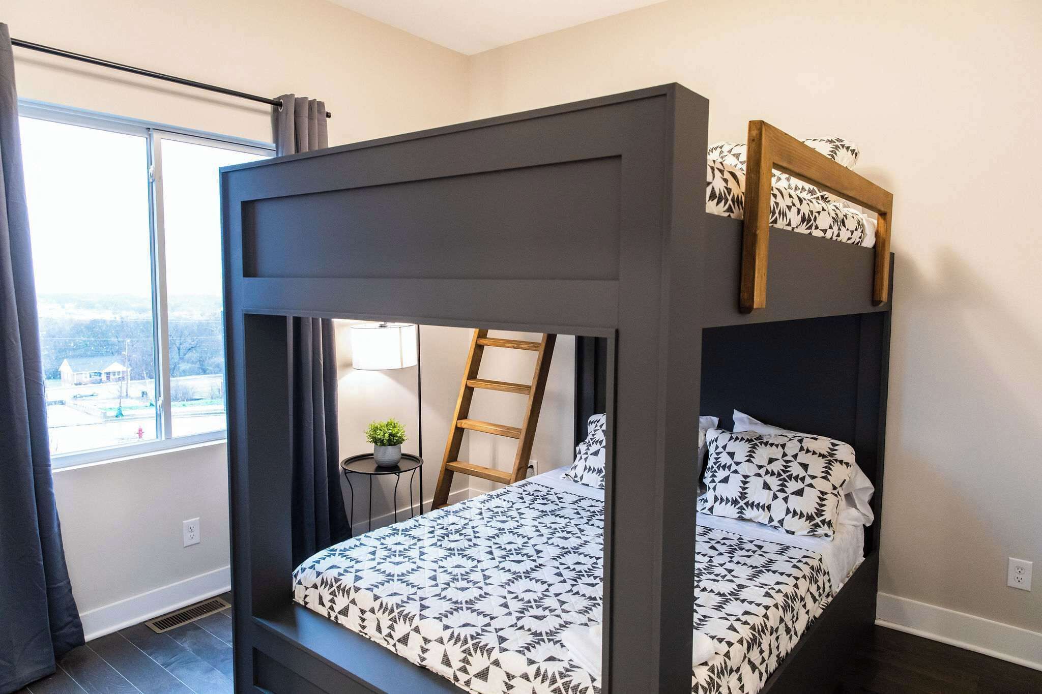 3 soverom, strykejern/-brett, reiseseng for barn og wi-fi