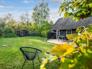 Outdoor dining - "Tomassine" by Interhome (Give)